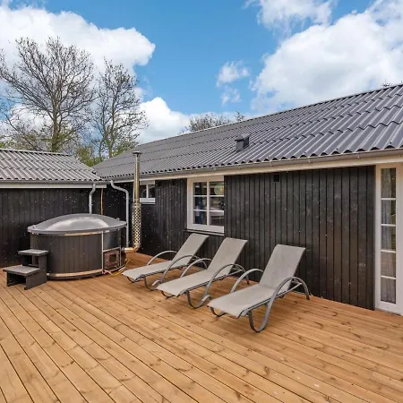 Casa de Férias Ellinore - 200m To The Inlet In Western Jutland By Interhome *